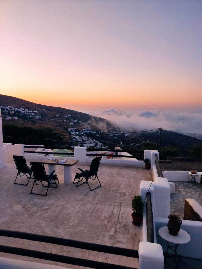Hostal Terra Aeolica Arnados Exterior foto